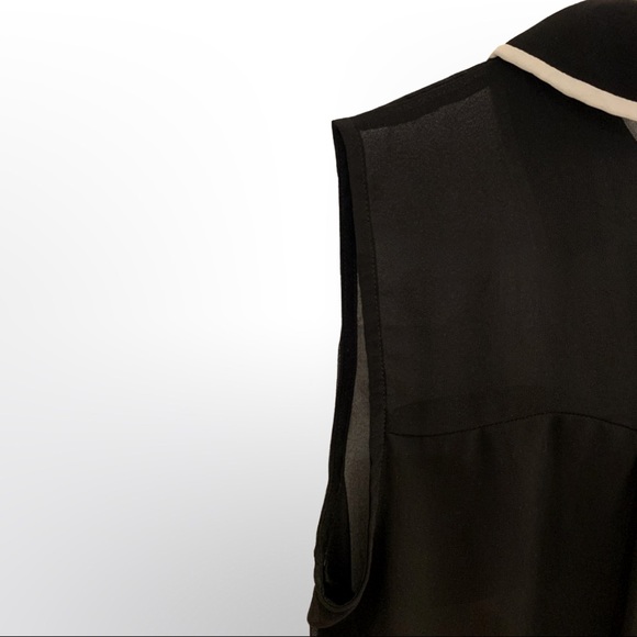 EDGEβ’ NYC Black&White Sleeveless Button-up Tank Too - Picture 6 of 11